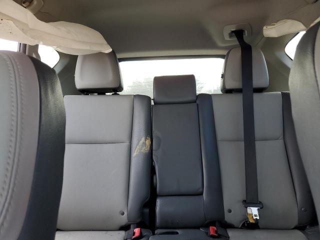 Photo 10 from auction – 2015 TOYOTA RAV4 LIMIT with VIN JTMDFREV4FD173224