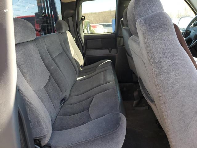 Photo 10 from auction – 2005 GMC NEW SIERRA with VIN 2GTEK19B751347394