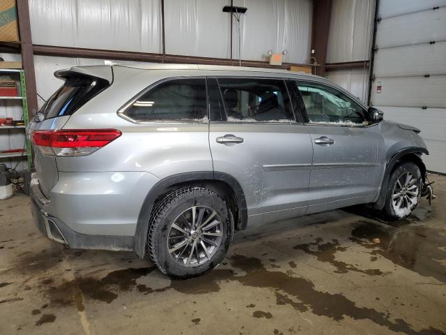 Photo 3 from auction – 2018 TOYOTA HIGHLANDER with VIN 5TDJZRFH4JS531003