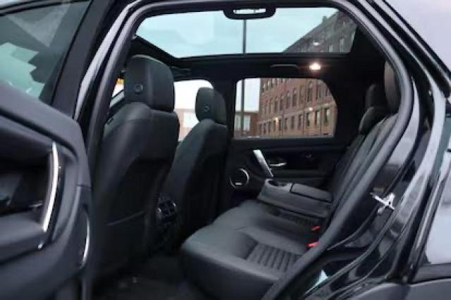 Photo 6 from auction – 2023 LAND ROVER DISCOVERY with VIN SALCP2FX7PH321434
