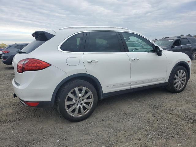 Photo 3 from auction – 2013 PORSCHE CAYENNE with VIN WP1AF2A20DLA33162