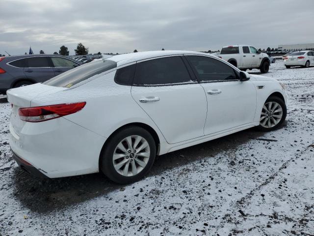 Photo 3 from auction – 2017 KIA OPTIMA LX with VIN 5XXGT4L36HG172773