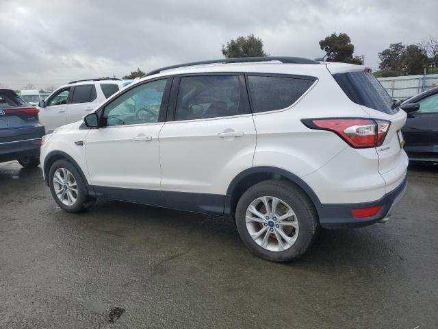 Photo 2 from auction – 2017 FORD ESCAPE SE with VIN 1FMCU0GD4HUC02480