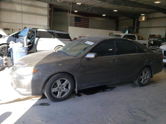 TOYOTA CAMRY LE 2003 with VIN 4T1BF32K93U552144 - Photo from auction