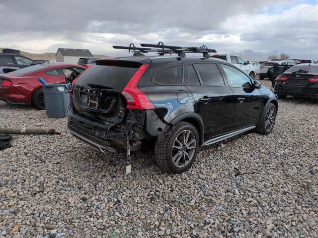 Photo 3 from auction – 2017 VOLVO V60 CROSS with VIN YV440MWK2H1036518