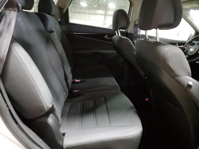 Photo 11 from auction – 2016 KIA SORENTO LX with VIN 5XYPG4A35GG020937