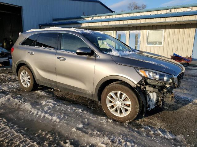 Photo 4 from auction – 2017 KIA SORENTO LX with VIN 5XYPGDA37HG268737