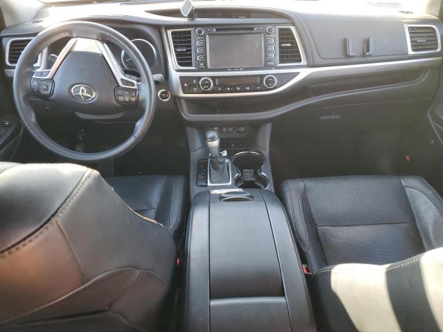 Photo 8 from auction – 2017 TOYOTA HIGHLANDER with VIN 5TDDZRFH5HS390644