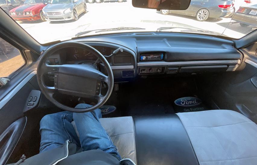 Photo 9 from auction – 1992 FORD F150 with VIN 1FTCF15N6NKA82687