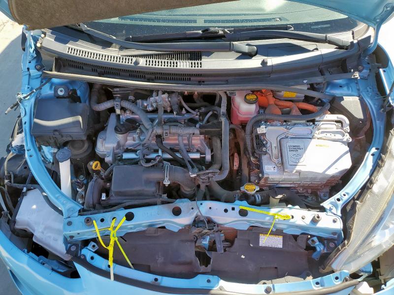 Photo 11 from auction – 2015 TOYOTA PRIUS C with VIN JTDKDTB35F1099729
