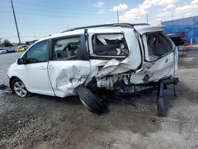 Photo 2 from auction – 2013 TOYOTA SIENNA LE with VIN 5TDKK3DC5DS296418