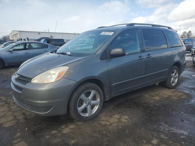 TOYOTA SIENNA LE 2004 with VIN 5TDBA23C84S015002 - Photo from auction