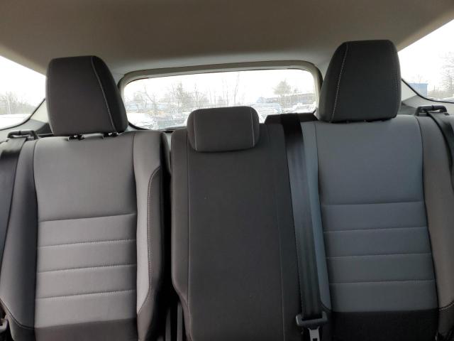 Photo 10 from auction – 2017 FORD ESCAPE S with VIN 1FMCU0F77HUF09377