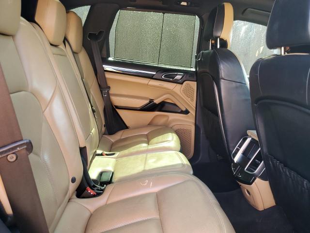 Photo 11 from auction – 2017 PORSCHE CAYENNE SE with VIN WP1AE2A22HLA74465