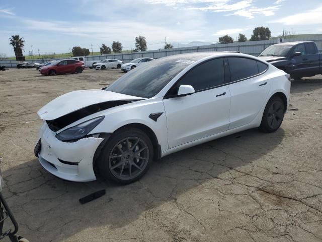 TESLA MODEL 3 2022 с VIN 5YJ3E1EB7NF183307 - Снимка от търг