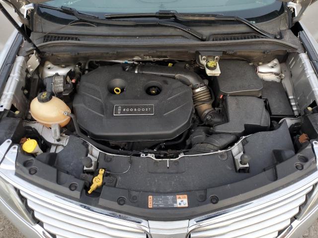 Photo 12 from auction – 2017 LINCOLN MKC RESERV with VIN 5LMCJ3D9XHUL22159