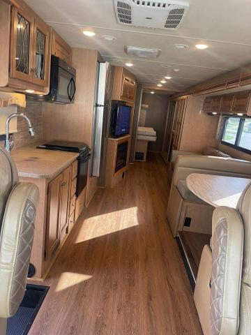 Photo 5 from auction – 2015 FORD F53 with VIN 1F66F5DY6F0A08234