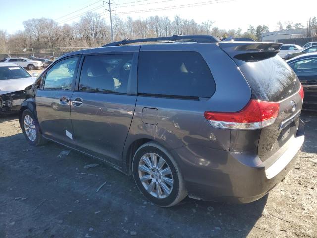 Photo 2 from auction – 2011 TOYOTA SIENNA XLE with VIN 5TDYK3DC9BS025367
