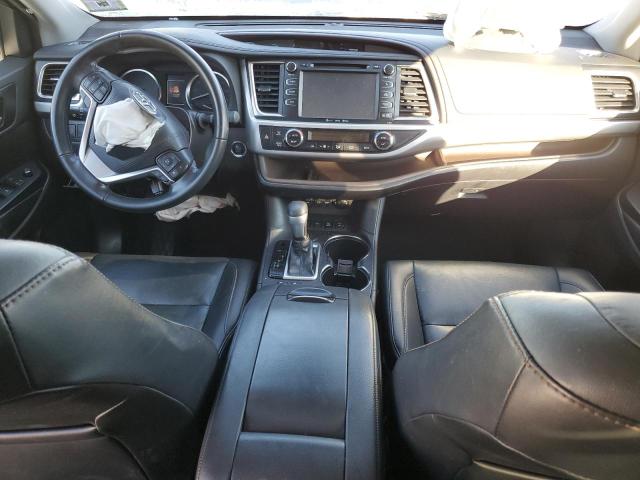 Photo 8 from auction – 2019 TOYOTA HIGHLANDER with VIN 5TDJZRFH3KS622863