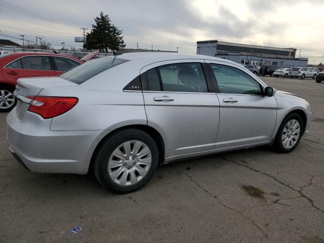 Photo 3 from auction – 2012 CHRYSLER 200 LX with VIN 1C3CCBAB8CN292315