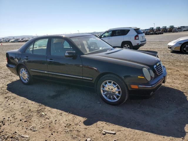 Photo 4 from auction – 2001 MERCEDES-BENZ E 320 with VIN WDBJF65J51B386619