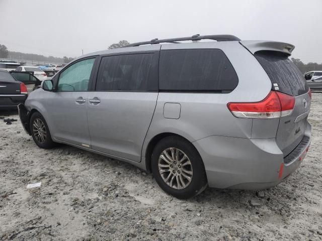 Photo 2 from auction – 2013 TOYOTA SIENNA XLE with VIN 5TDYK3DC3DS282723