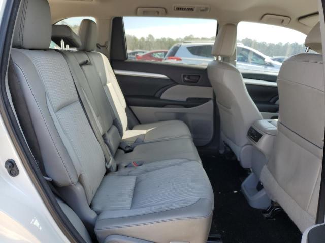 Photo 11 from auction – 2015 TOYOTA HIGHLANDER with VIN 5TDZKRFHXFS084787
