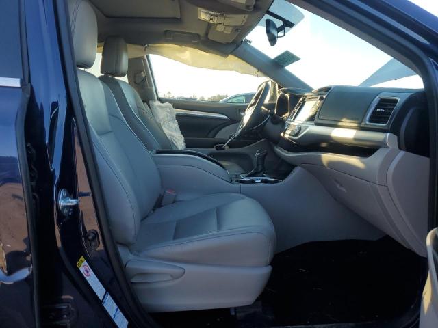 Photo 7 from auction – 2016 TOYOTA HIGHLANDER with VIN 5TDJKRFHXGS321535