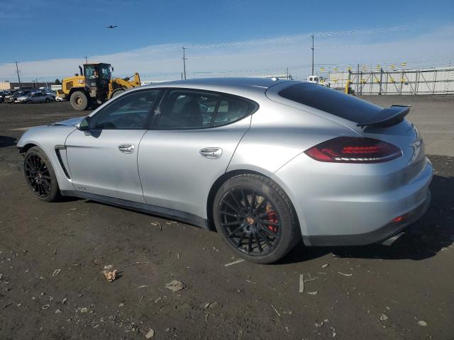 Снимка 2 от търг – 2015 PORSCHE PANAMERA G с VIN WP0AF2A7XFL080120