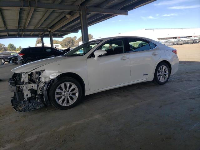 LEXUS ES 300H 2013 مع رقم تعريف المركبة JTHBW1GG1D2035591 - صورة من المزاد