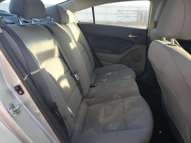 Photo 10 from auction – 2016 KIA FORTE LX with VIN KNAFK4A60G5555197