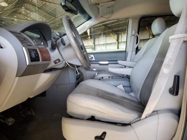 Photo 7 from auction – 2008 CHRYSLER TOWN & COU with VIN 2A8HR54P28R722268