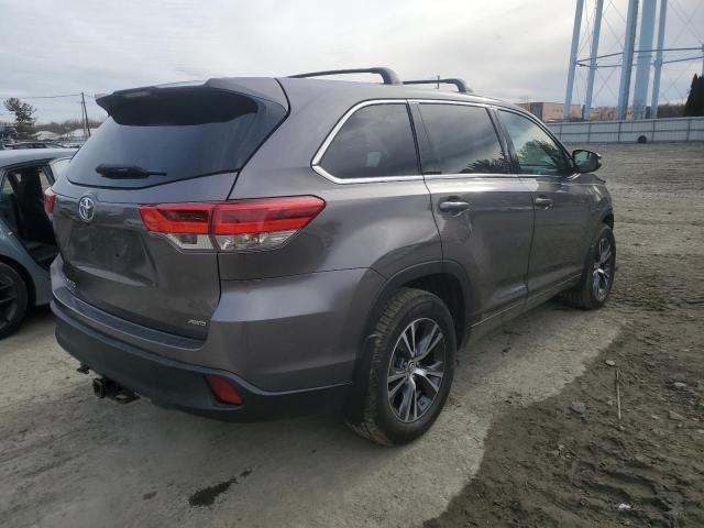 Photo 3 from auction – 2018 TOYOTA HIGHLANDER with VIN 5TDBZRFH4JS891831