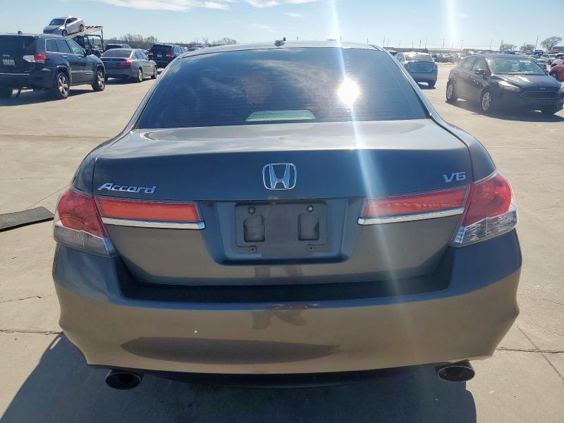 Photo 6 from auction – 2011 HONDA ACCORD EXL with VIN 1HGCP3F84BA017745