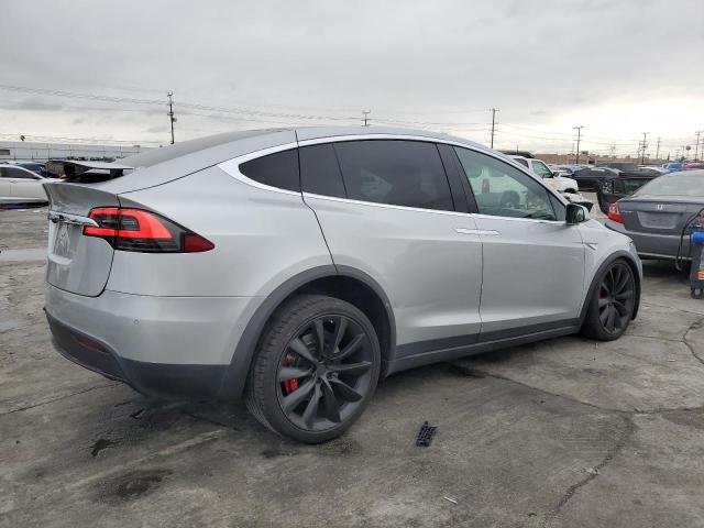 Photo 3 from auction – 2016 TESLA MODEL X with VIN 5YJXCBE43GF006643