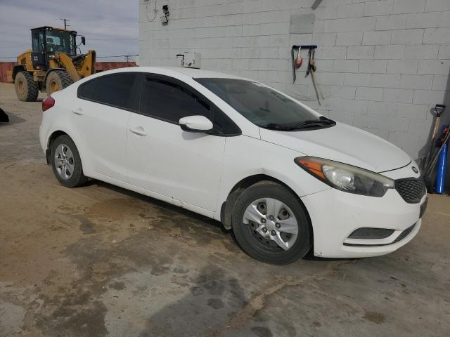 Снимка 4 от търг – 2016 KIA FORTE LX с VIN KNAFK4A69G5582415