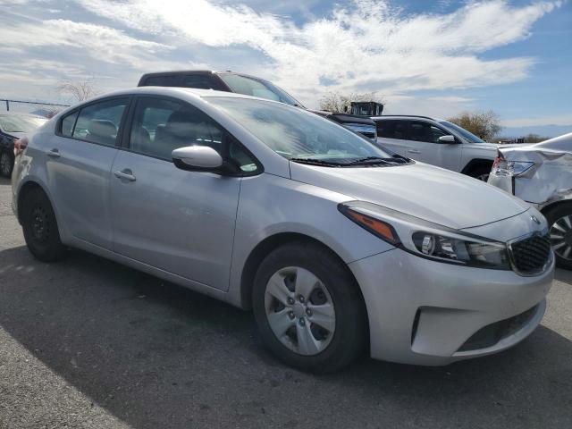 Photo 4 from auction – 2017 KIA FORTE LX with VIN 3KPFK4A77HE131713