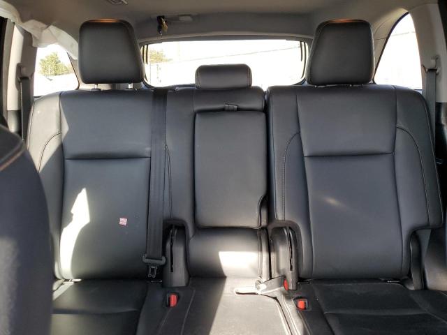Снимка 10 от търг – 2017 TOYOTA HIGHLANDER с VIN 5TDKZRFH6HS514461