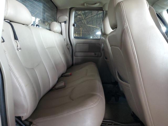 Photo 10 from auction – 2004 CHEVROLET SILVERADO with VIN 1GCEK19T84E276180