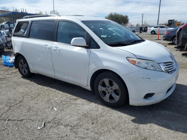 Photo 4 from auction – 2016 TOYOTA SIENNA LE with VIN 5TDKK3DC9GS722454