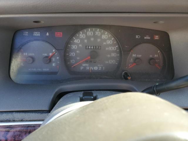 Photo 9 from auction – 2000 MERCURY GRAND MARQ with VIN 2MEFM74W2YX691811