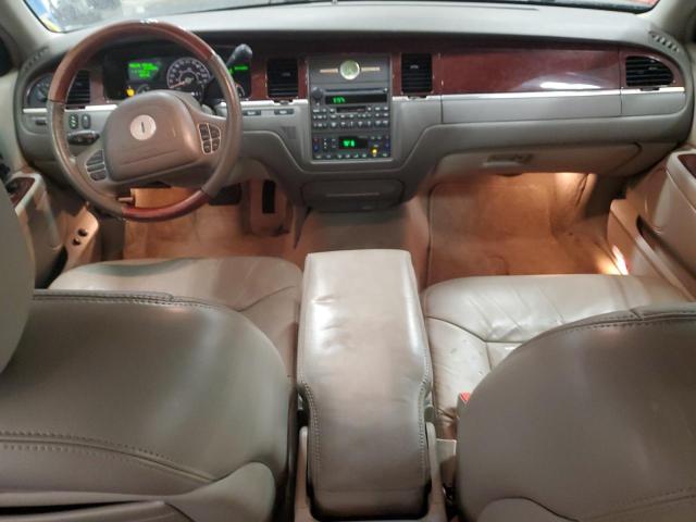 Photo 8 from auction – 2004 LINCOLN TOWN CAR U with VIN 1LNHM83W04Y679860