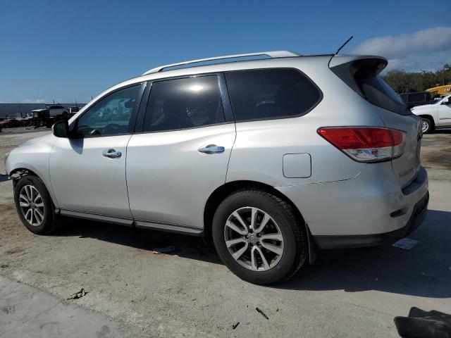 Photo 2 from auction – 2015 NISSAN PATHFINDER with VIN 5N1AR2MN4FC686395