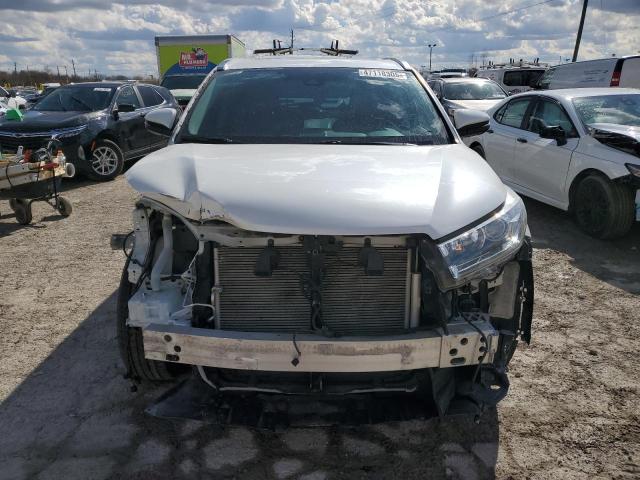 Снимка 5 от търг – 2019 TOYOTA HIGHLANDER с VIN 5TDDZRFH2KS933472
