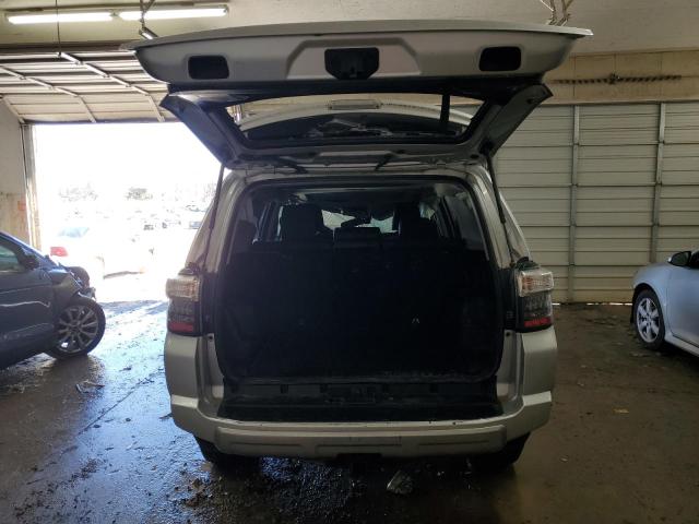 Photo 6 from auction – 2020 TOYOTA 4RUNNER SR with VIN JTEBU5JR0L5763890