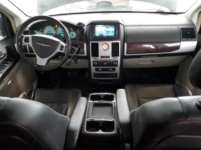 Photo 8 from auction – 2010 CHRYSLER TOWN & COU with VIN 2A4RR8DX3AR448625