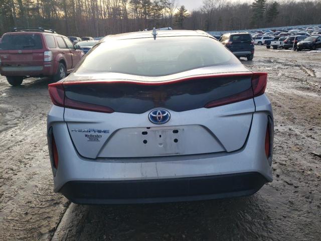 Photo 6 from auction – 2018 TOYOTA PRIUS PRIM with VIN JTDKARFP9J3104663