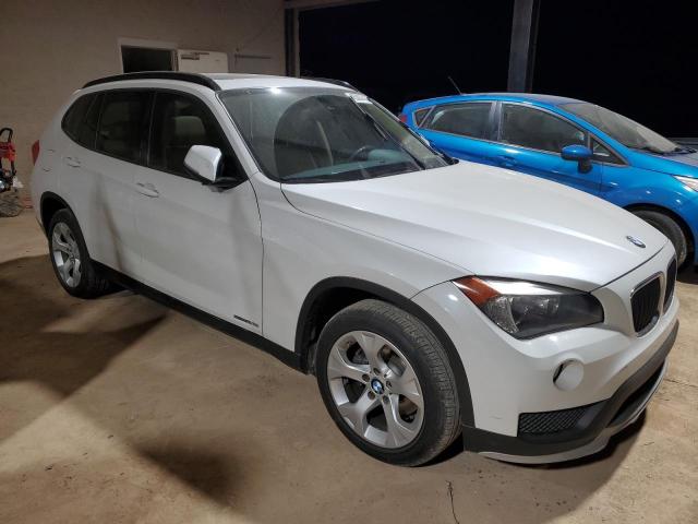 Photo 4 from auction – 2015 BMW X1 SDRIVE2 with VIN WBAVM1C57FV316575