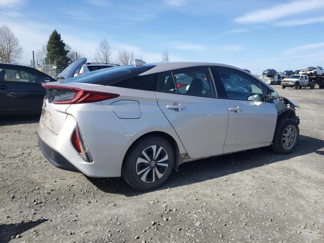 Photo 3 from auction – 2017 TOYOTA PRIUS PRIM with VIN JTDKARFP7H3003518