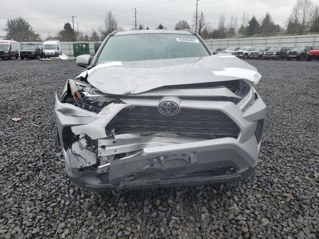 Photo 5 from auction – 2023 TOYOTA RAV4 XLE with VIN 2T3P1RFV3PC364102